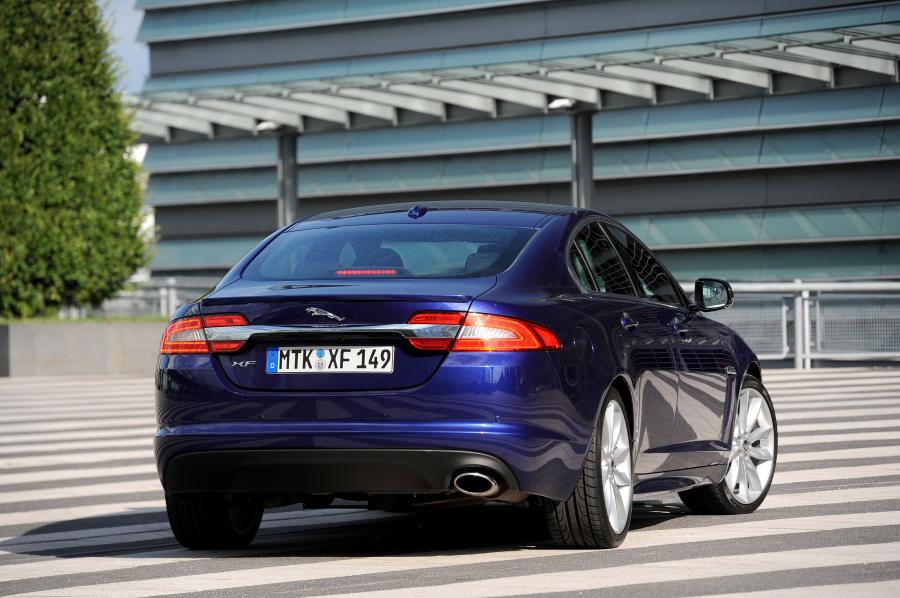  Jaguar XF 2011 года  (фото 57 из 79)
